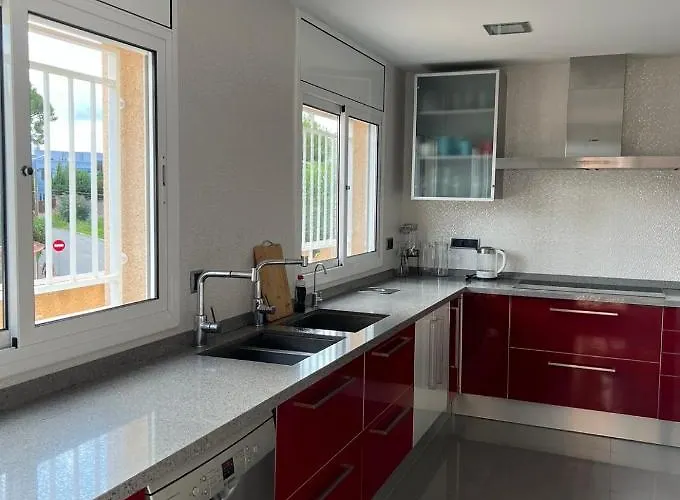 فيلة Con Piscina إل فيندريل