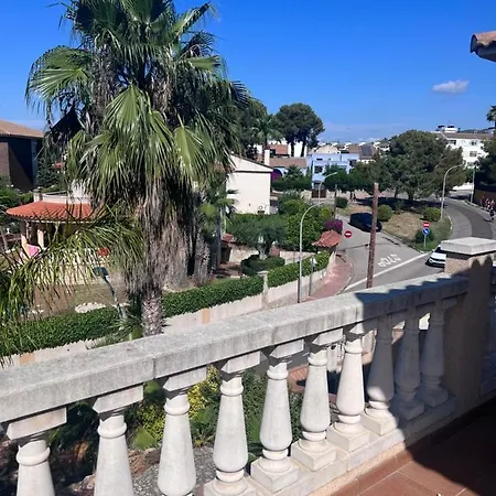 Villa Con Piscina *