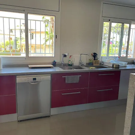 Villa Con Piscina