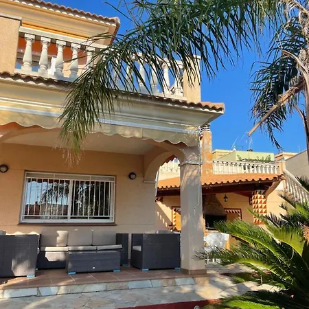 Villa Con Piscina *