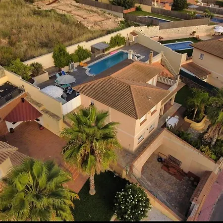 Con Piscina Villa El Vendrell