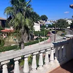 Vila Con Piscina *