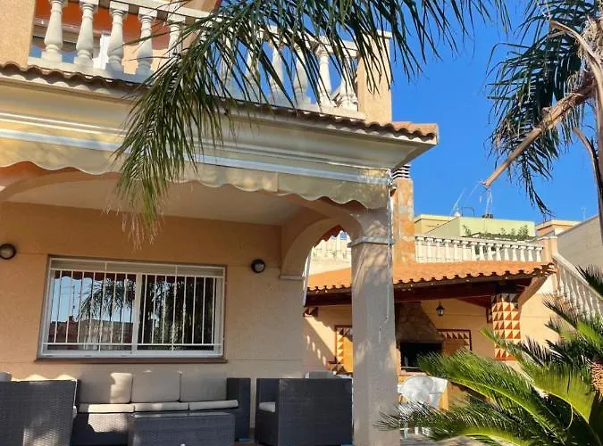 Villa Con Piscina *