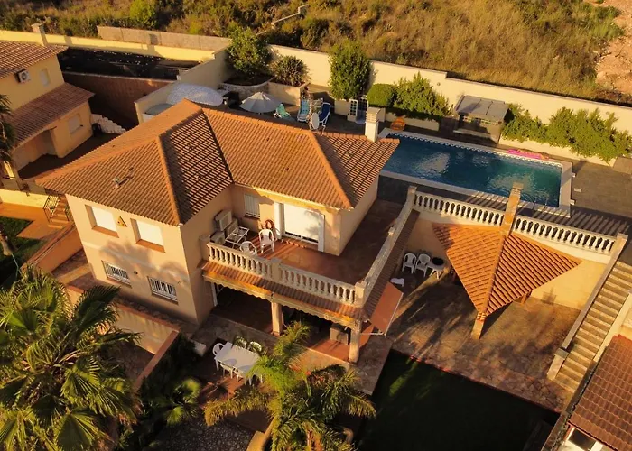 Villa Con Piscina